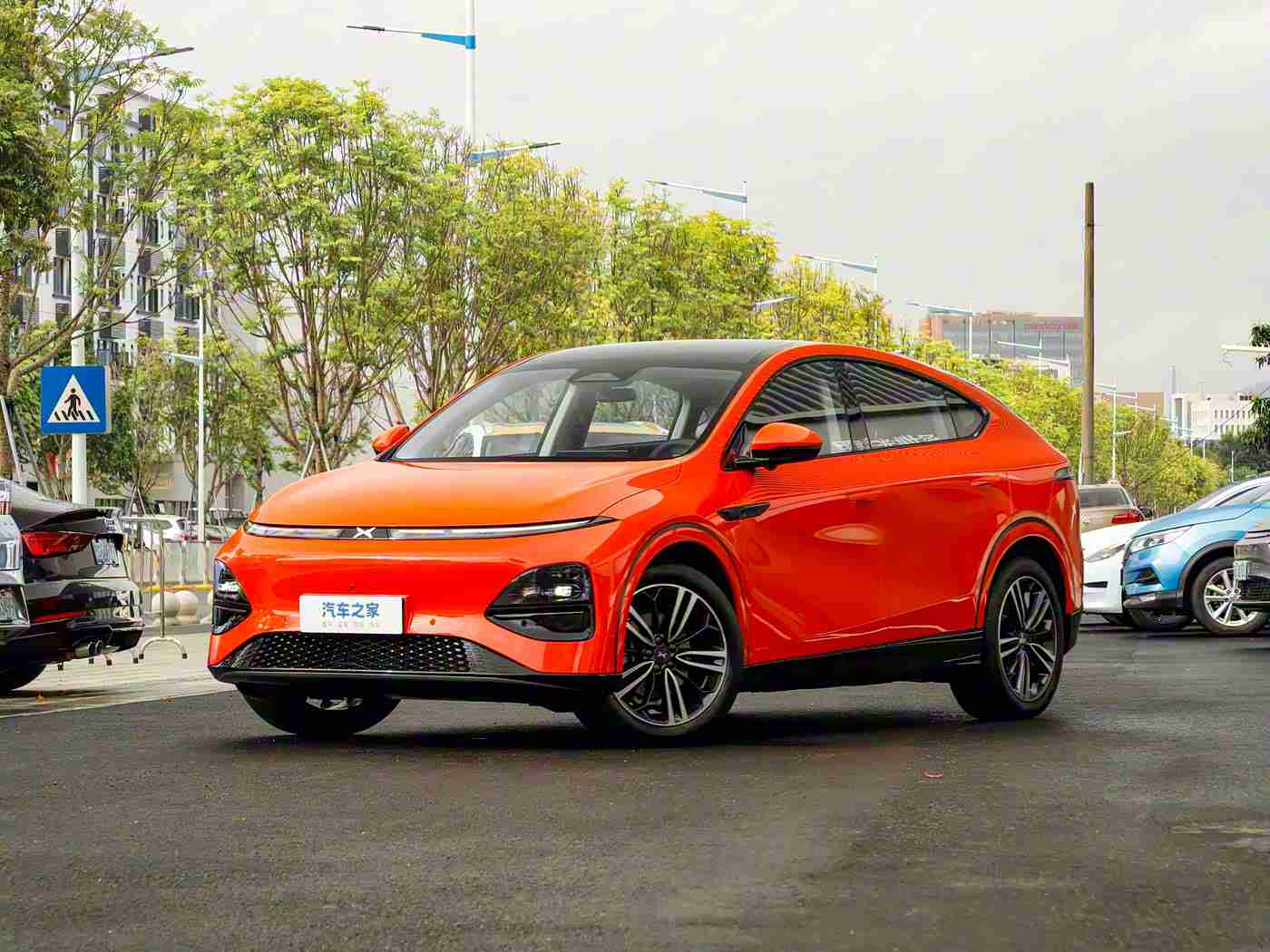 黄色软件免费版,智能驾驶新风尚：免费软件引领汽车智能化潮流，车主体验升级-5