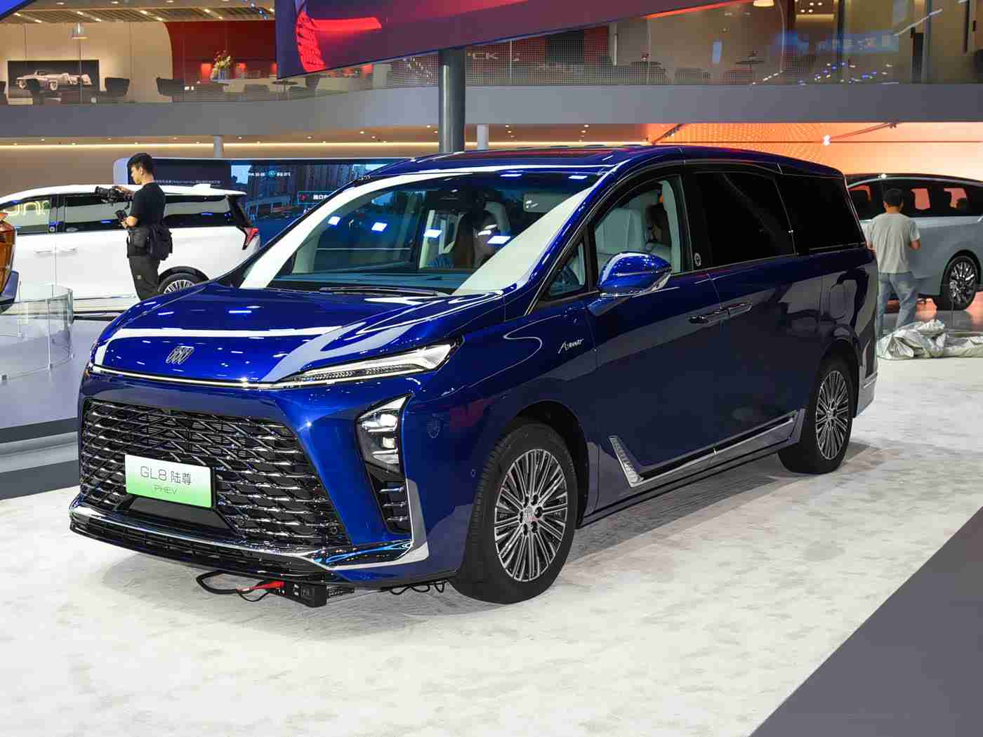 黑人巨吊,创新性能领航,独具匠心“黑人巨吊”引领汽车新潮流-3