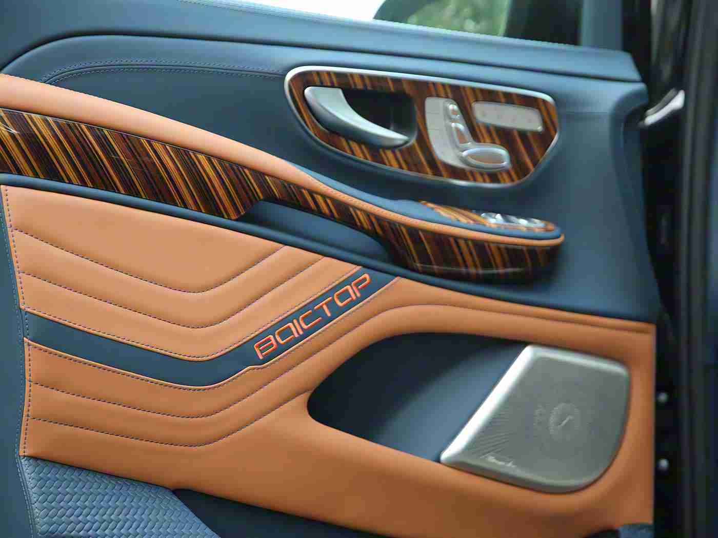 艳女TV,未来驾驶新宠，极简科技美学，驾驭非凡体验-2