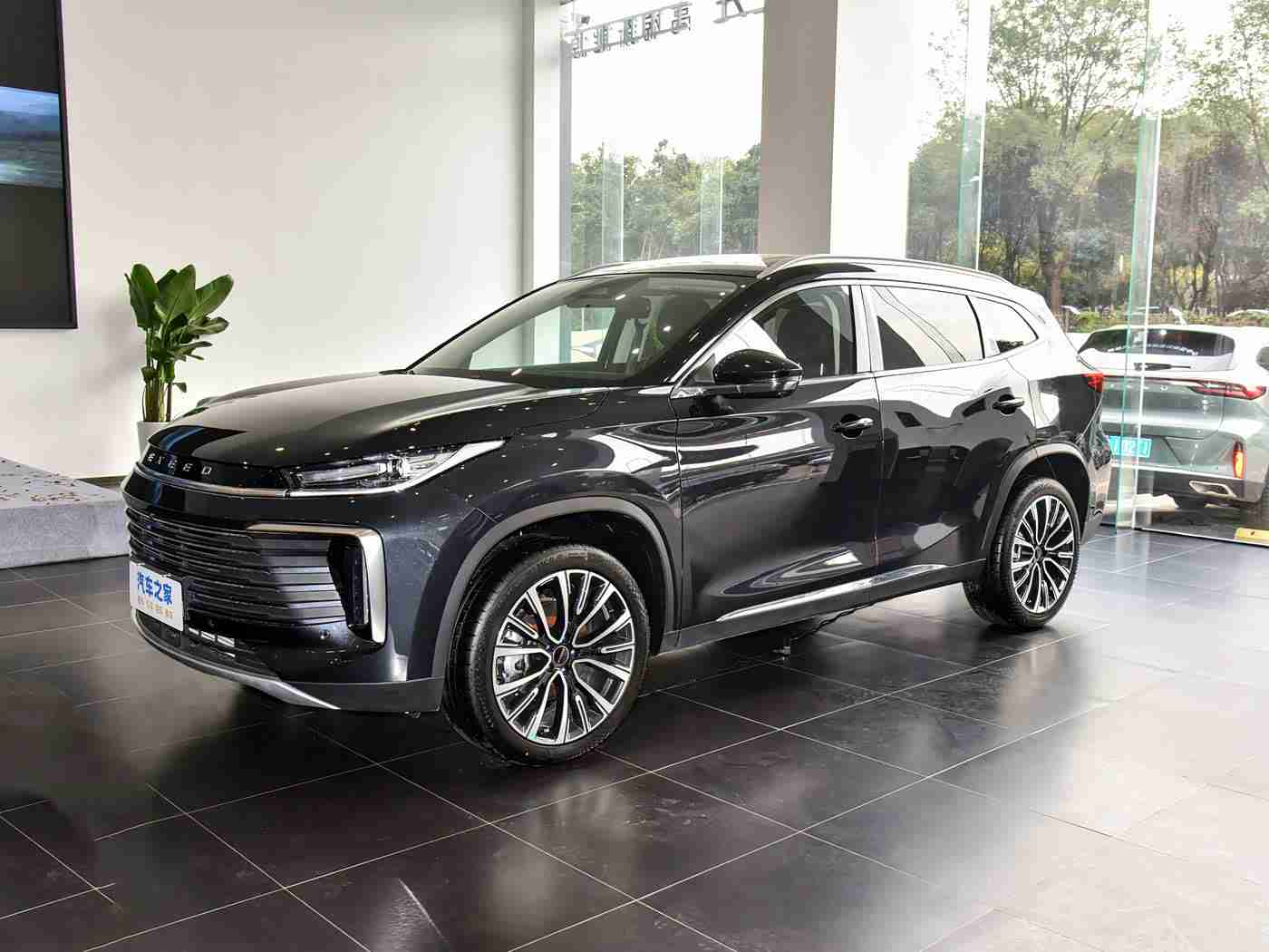 老师兔子,汽车界新宠，设计独特、技术领先，体验升级的智能座驾惊艳登场-3