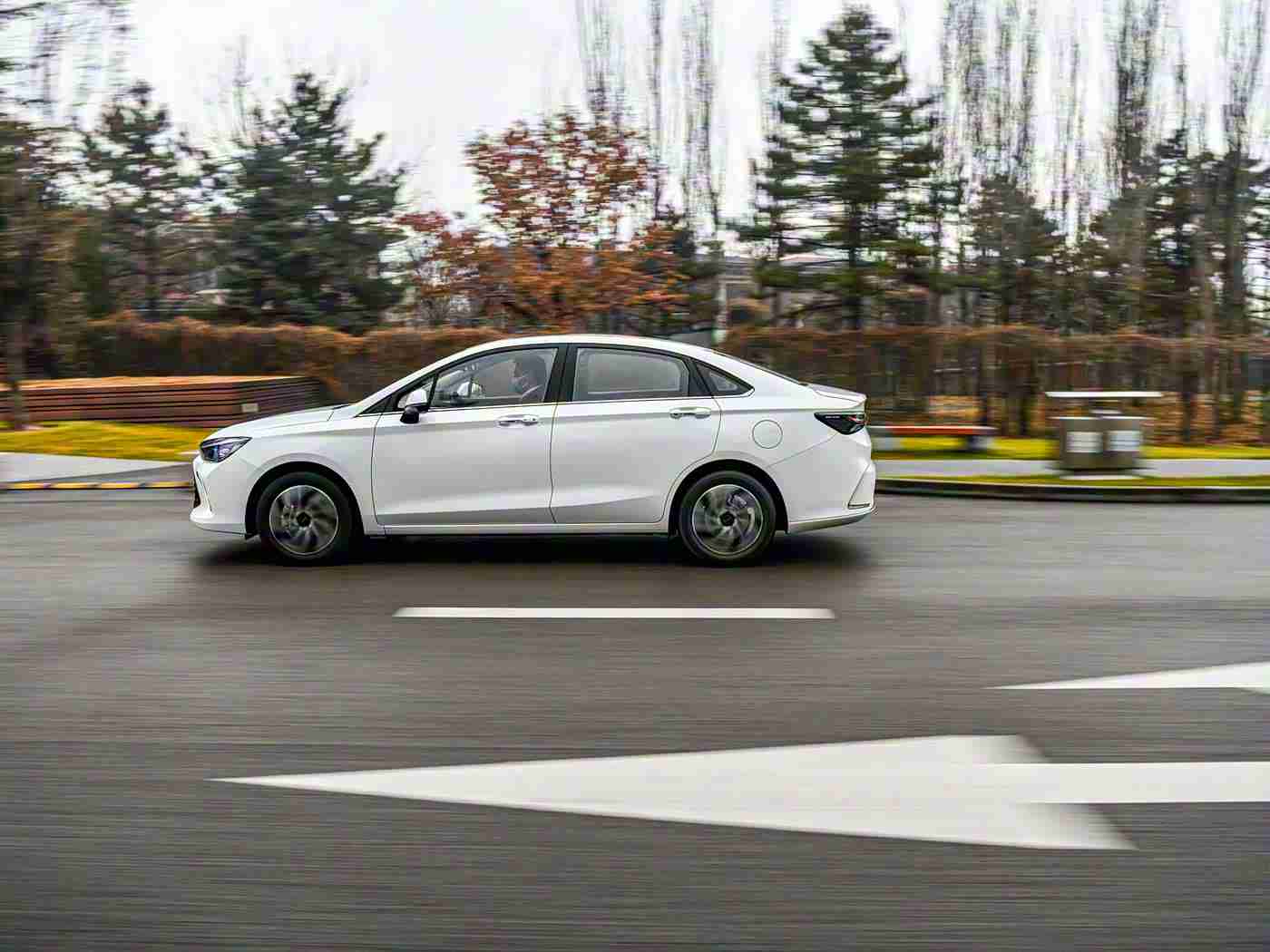 一区亚洲,亚洲汽车市场风云再起:新能源汽车崛起,品牌竞争白热化,消费升级引领未来趋势-2