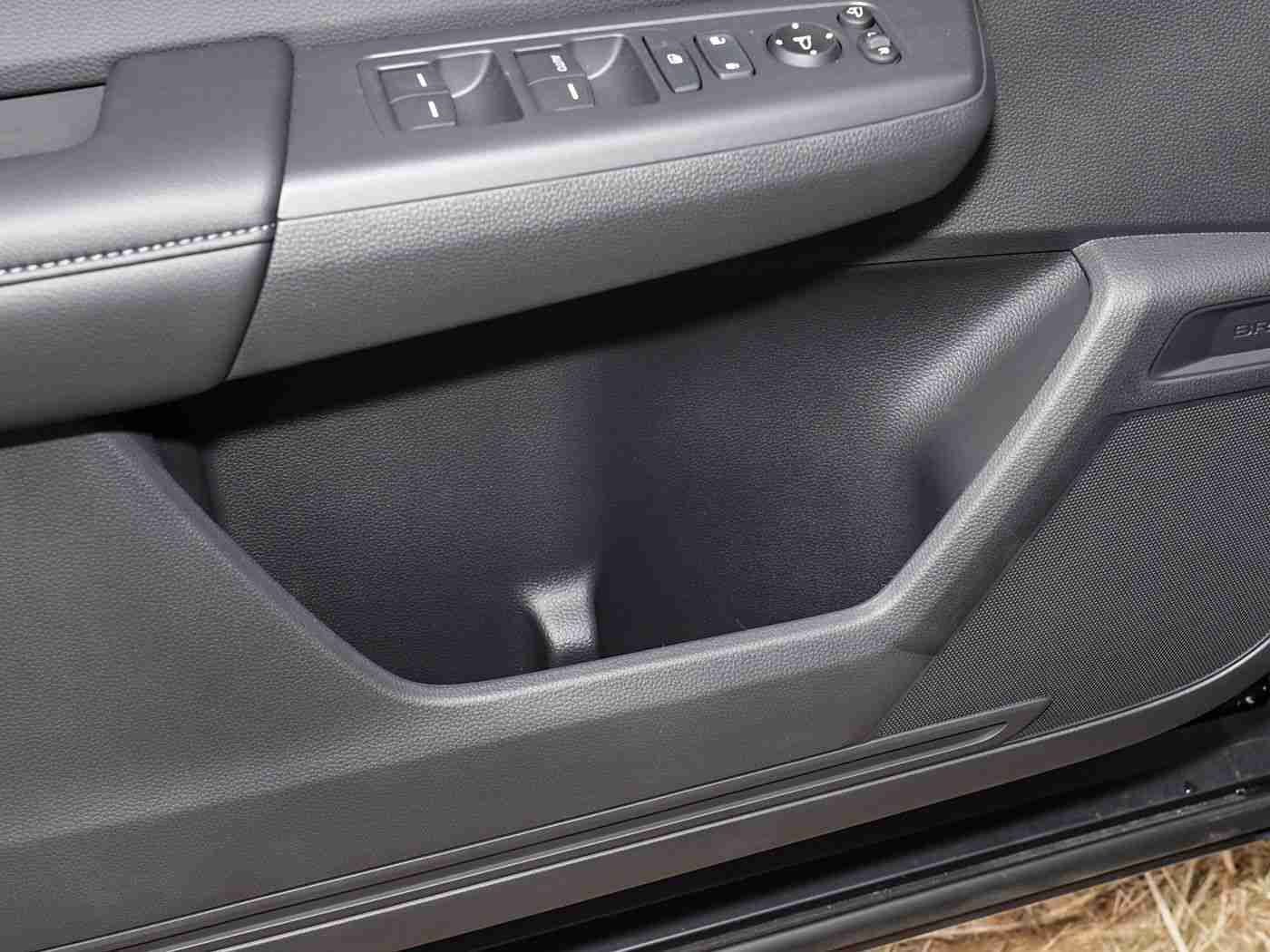 男女交配软件,智能辅助系统助力驾驶，创新科技引领未来汽车出行体验-4