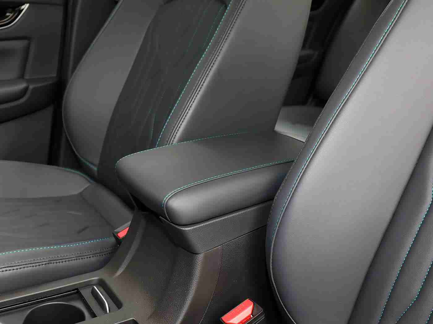 男男被 到爽 无套游戏,“科技革新引领潮流，智能舒适概念车打造前所未有的驾驶体验”-1