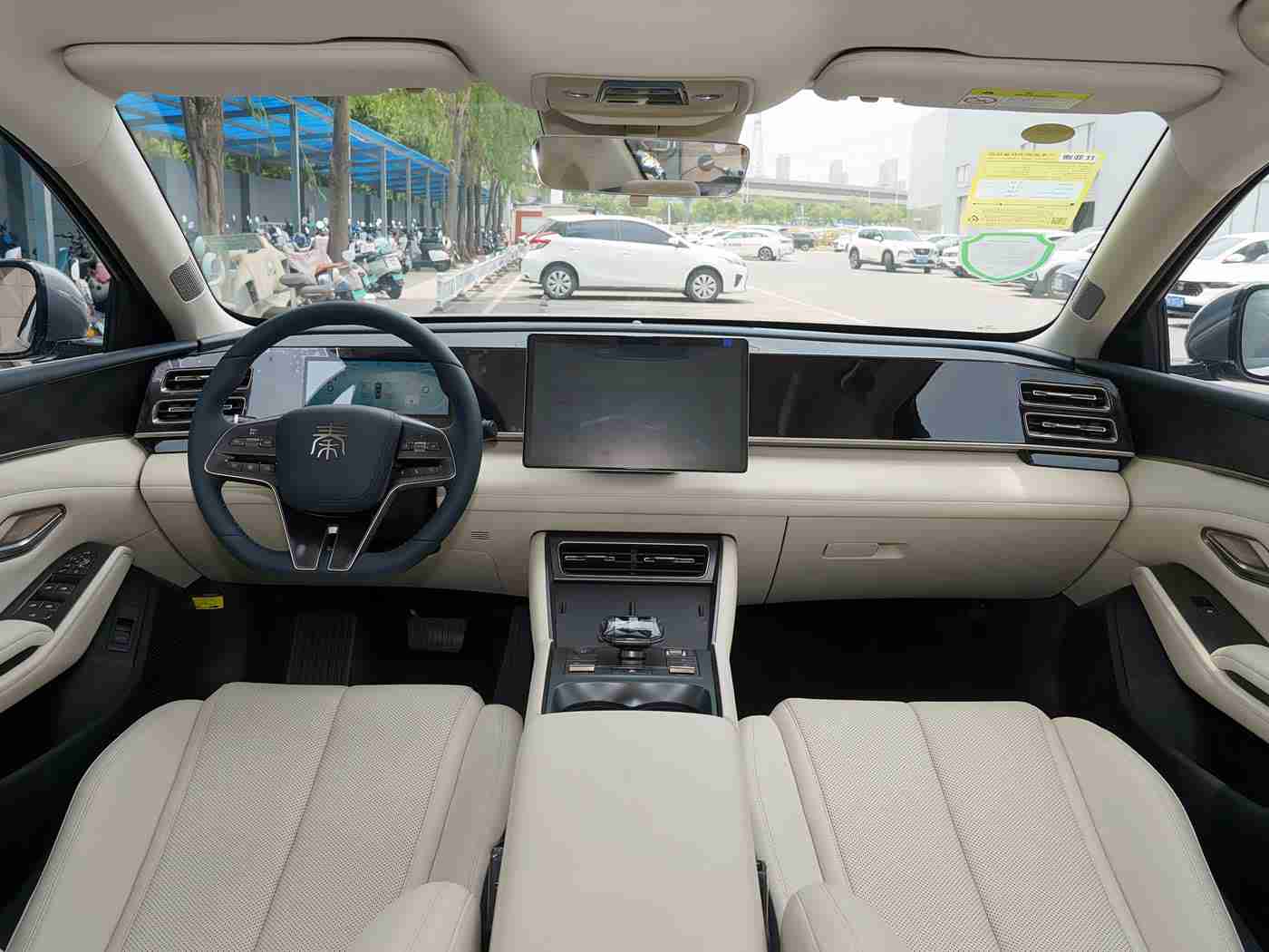 害羞草研究所,“智能续航，绿意盎然——引领未来出行新风尚”-4