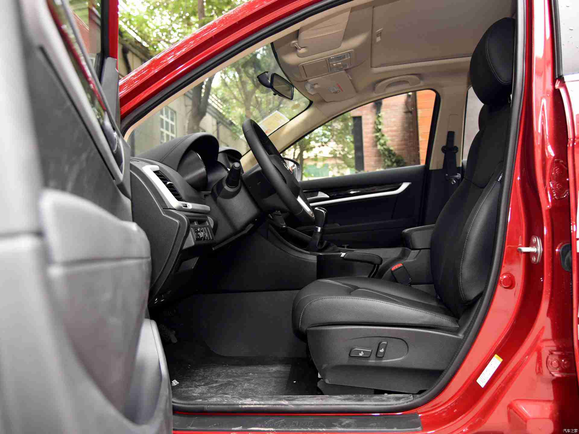 a在线天堂,汽车行业变革新纪元：智能科技引领未来出行体验-1