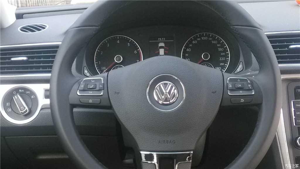 成人综合AV,新能源汽车领航者:环保智能新车型惊艳亮相,引领未来出行潮流-2