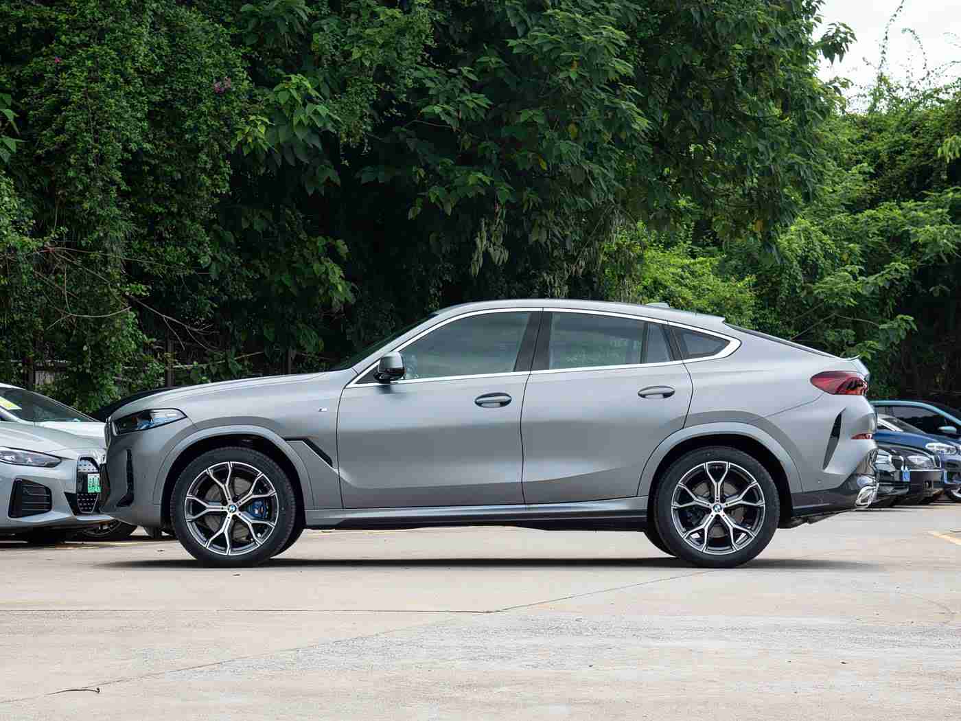 国产成人黄片,破茧成蝶，智领未来——国产汽车品牌崛起之路-1