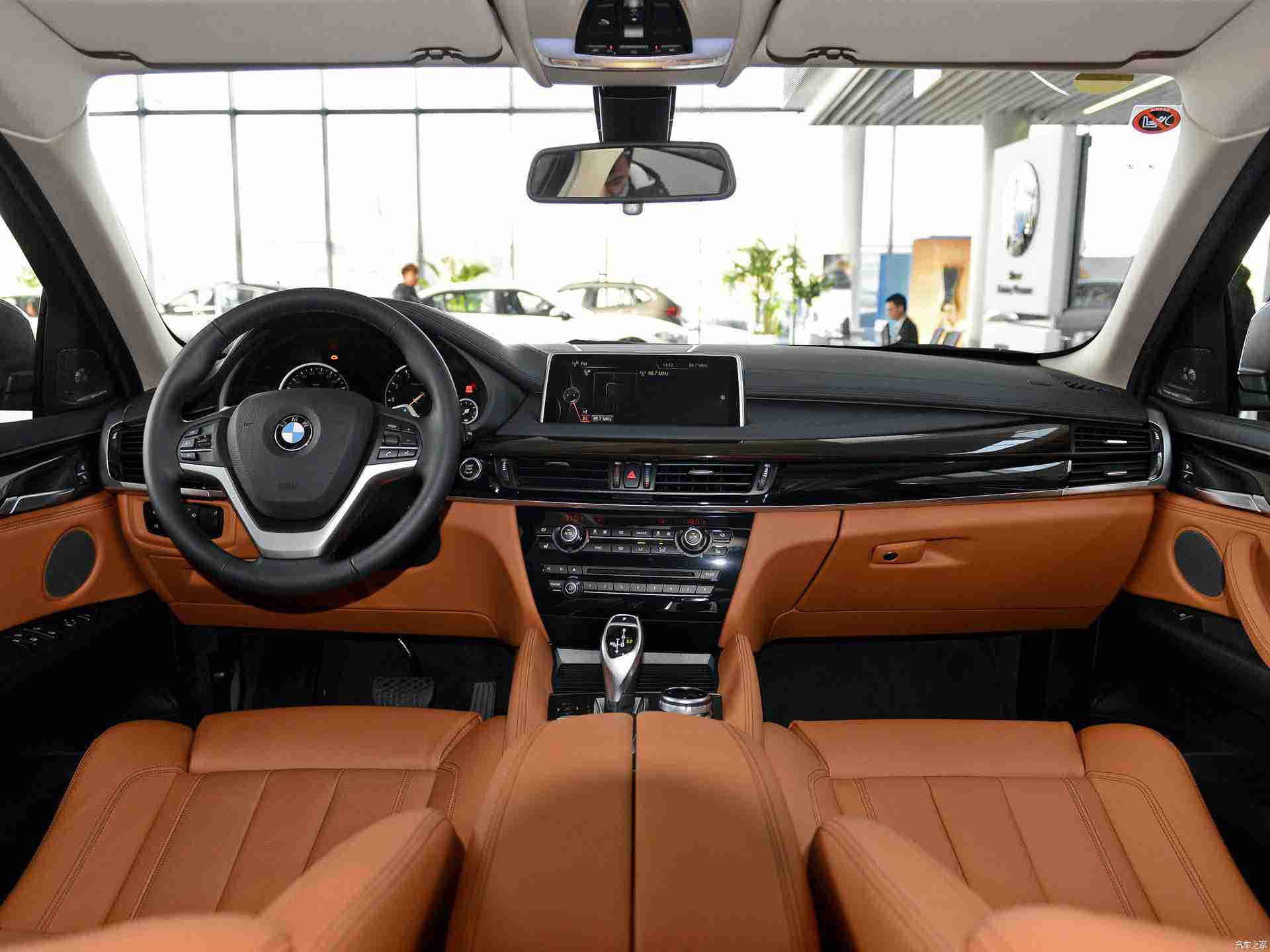 18摸APP下载,“汽车服务平台新宠：一应俱全的18摸APP，让你的用车生活轻松便捷”-3