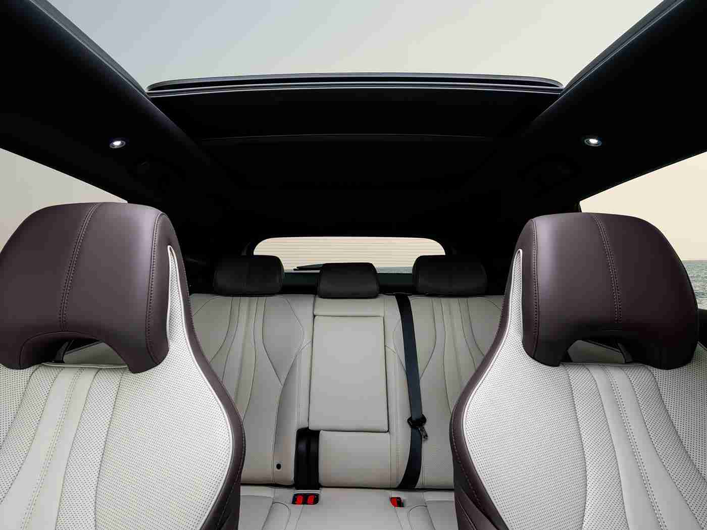 黄色软件免费下载3.03,智能驾驶新篇章：免费应用助车主畅享安全便捷出行-3