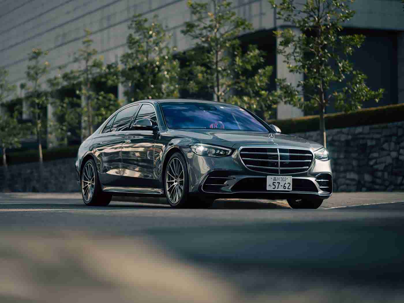 抱着老婆让朋友曰,温馨驾驭，智享未来——诠释新概念环保家轿-3