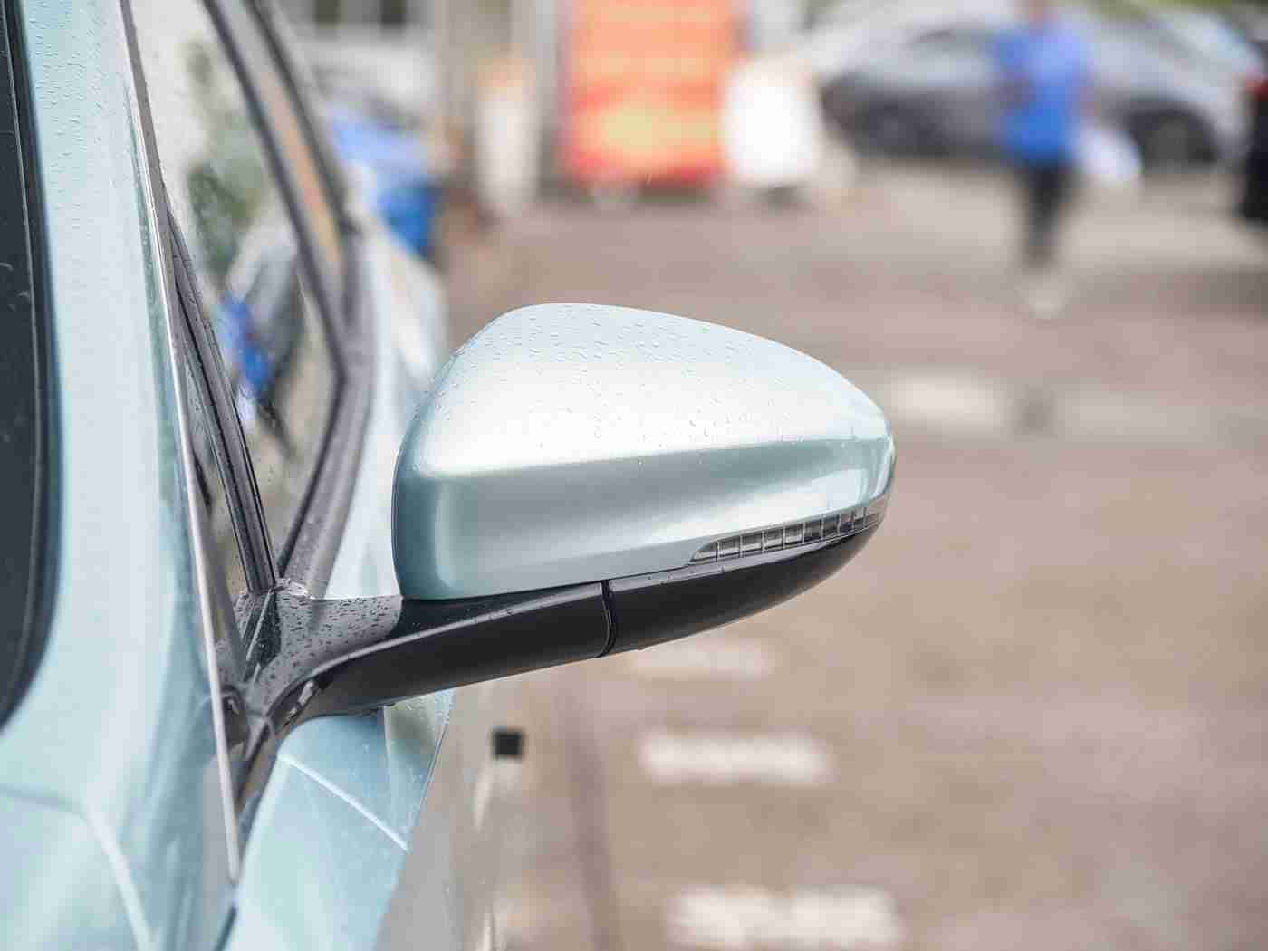 国精产品一区一区三区mba·,国精高端SUV崛起,动力强劲、内饰豪华、智能安全,引领市场新潮流-1