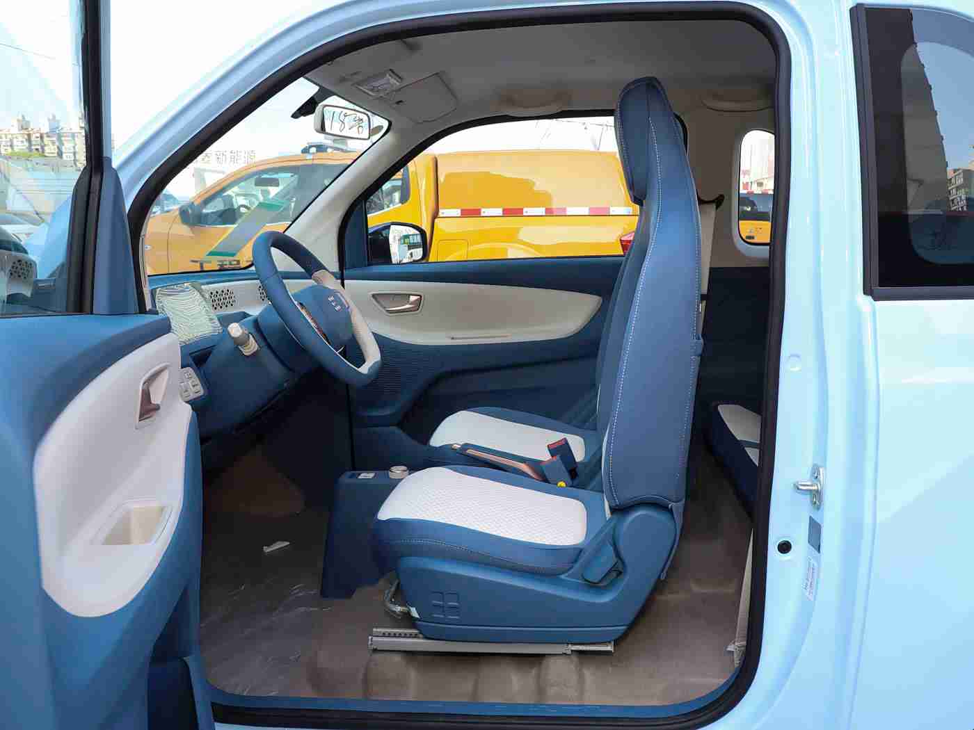 国产成人精品av,国产汽车新锐崛起，技术创新品质卓越，引领行业新潮流-1