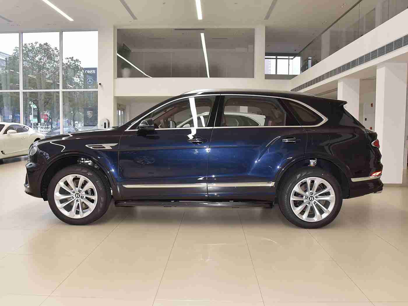 女人的肌肌让男人桶,女性视角引领潮流:汽车新概念“兼顾美与力”概念车引发关注-2