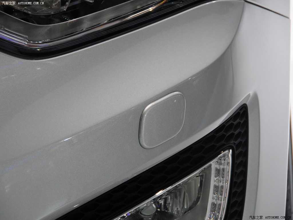 黄色软件2.0,汽车软件升级引领智能驾驶新潮流，全面革新出行体验-2