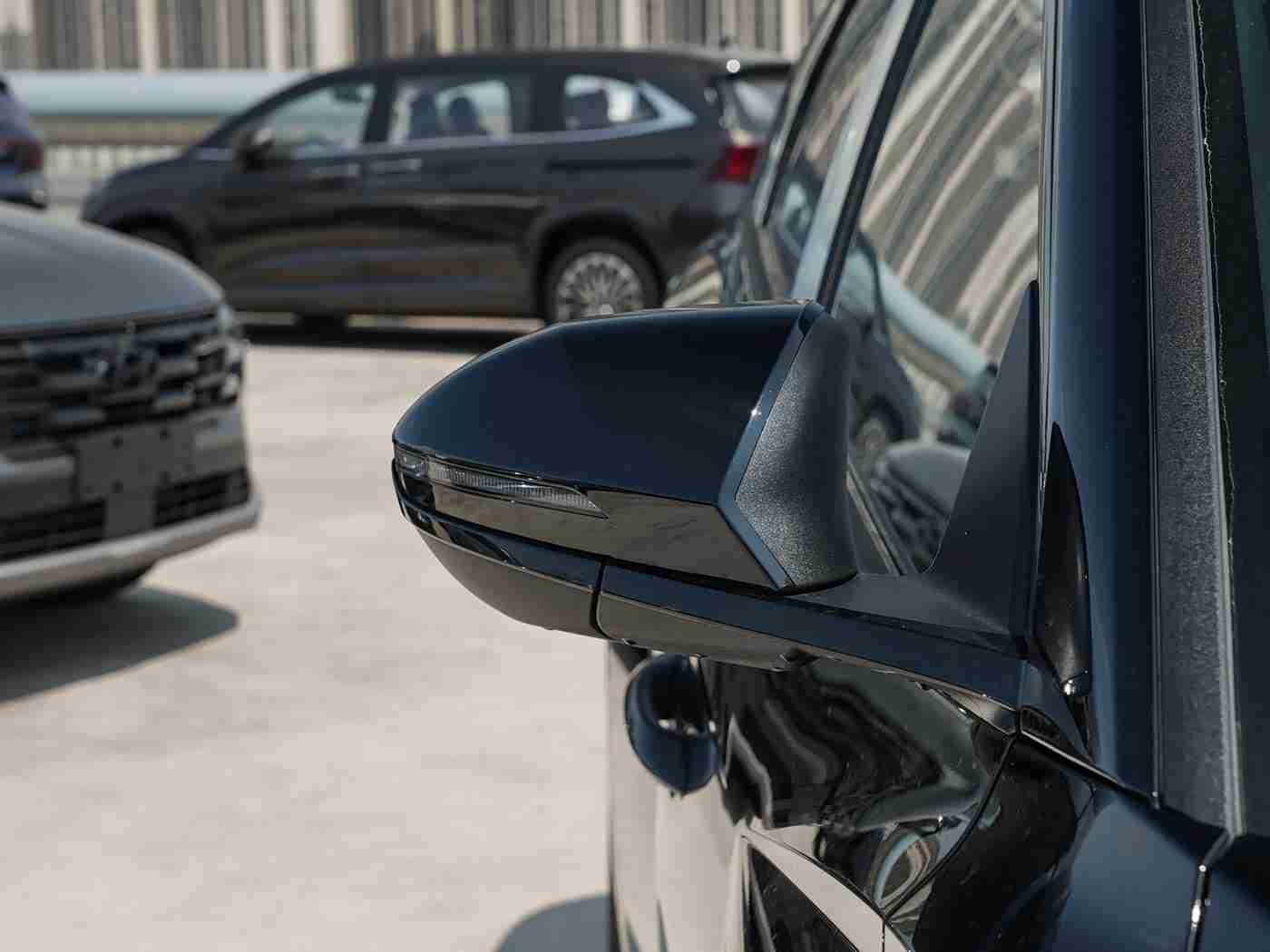 国产视频成人,国产智能驾驶辅助系统创新突破，引领汽车行业安全新潮流-2