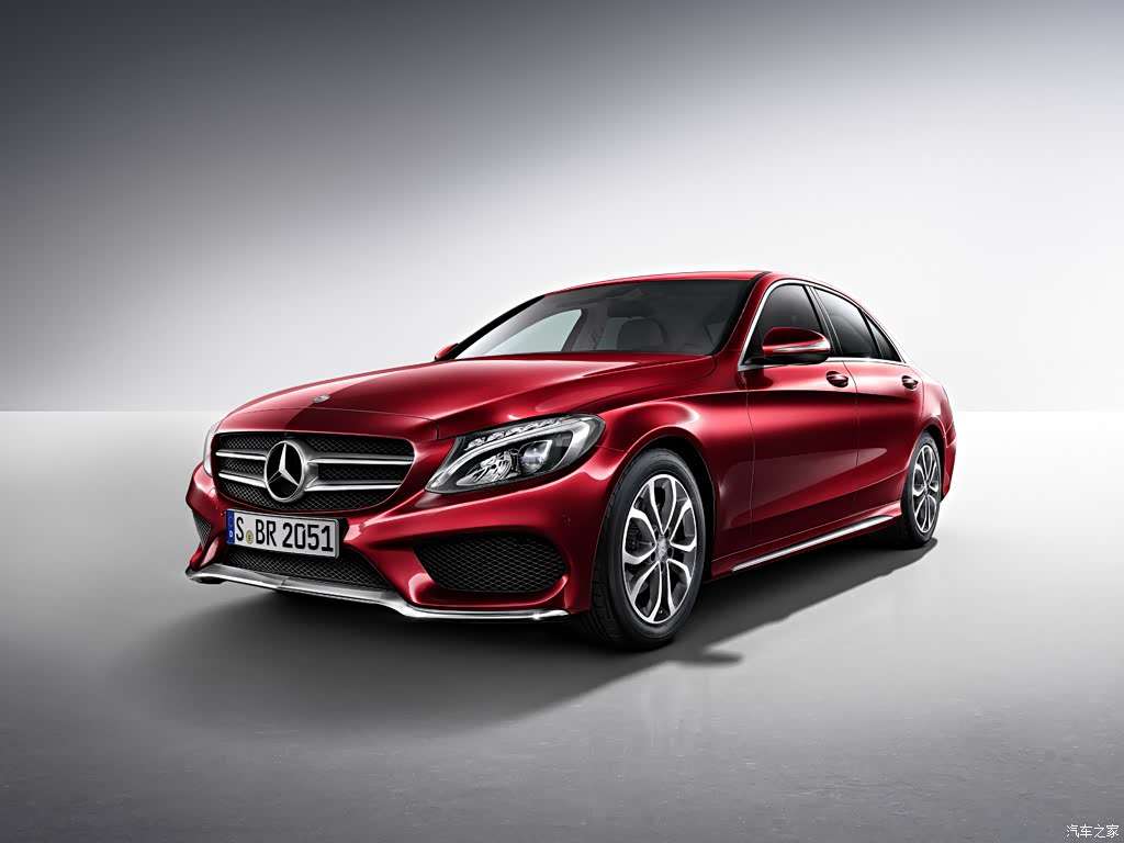 在床上拔萝卜,颠覆传统!床车亮相汽车市场,创新出行体验引关注-3