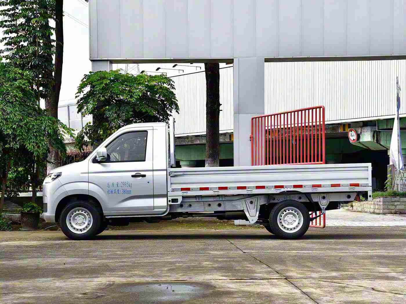 国产乱轮视频,速度激情，国产新锐，智控驾驭，领跑未来-2