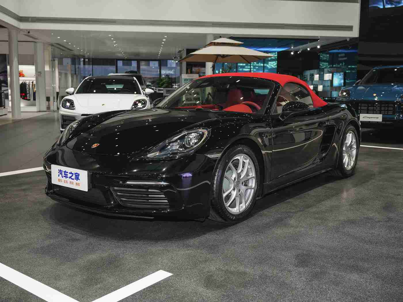 2024黄色软件,智能驾驶新纪元，2024年汽车行业变革先锋助力绿色出行-1