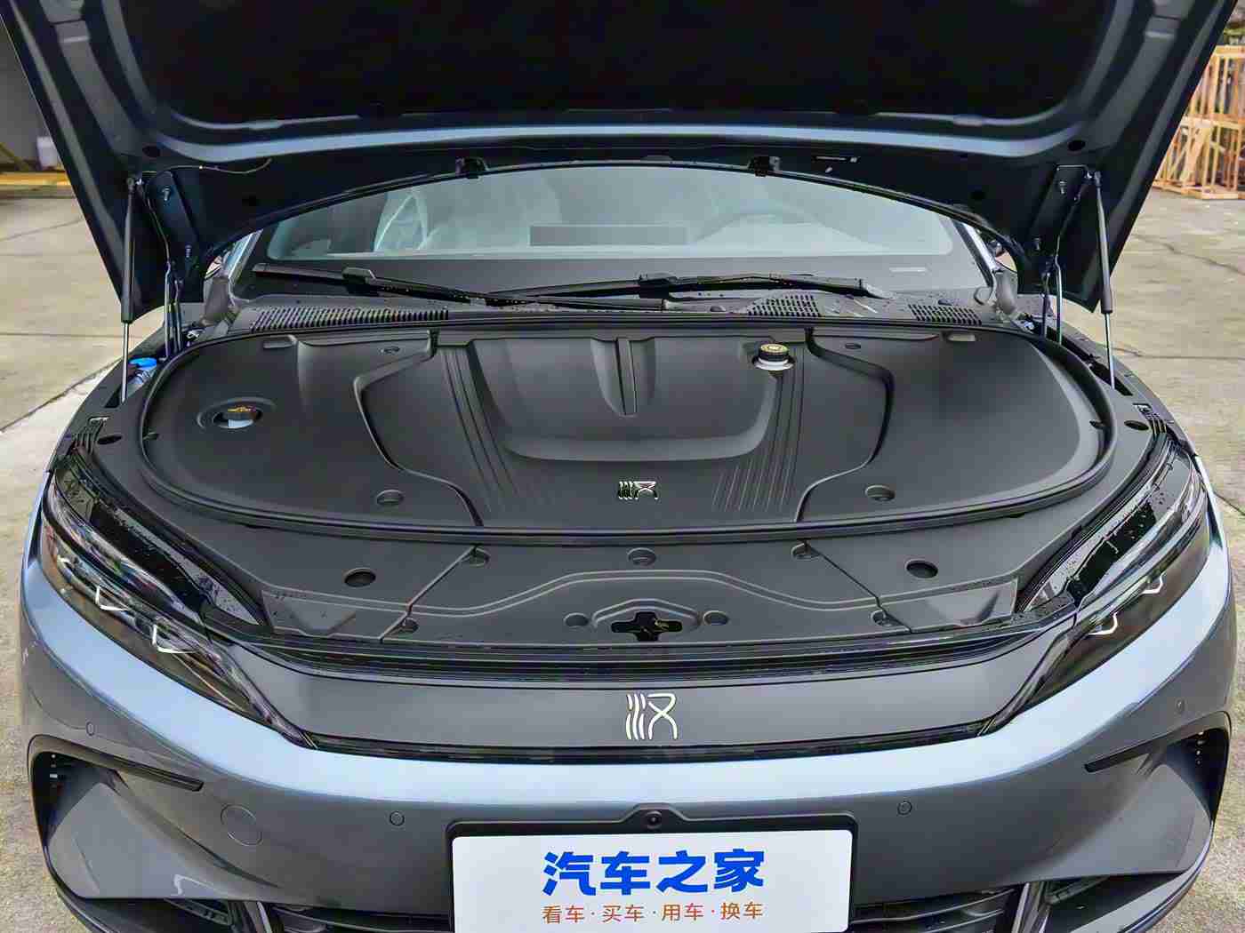 18岁禁用软件,“智能驾驶新挑战：严防禁用软件滥用，保障汽车安全与发展”-3