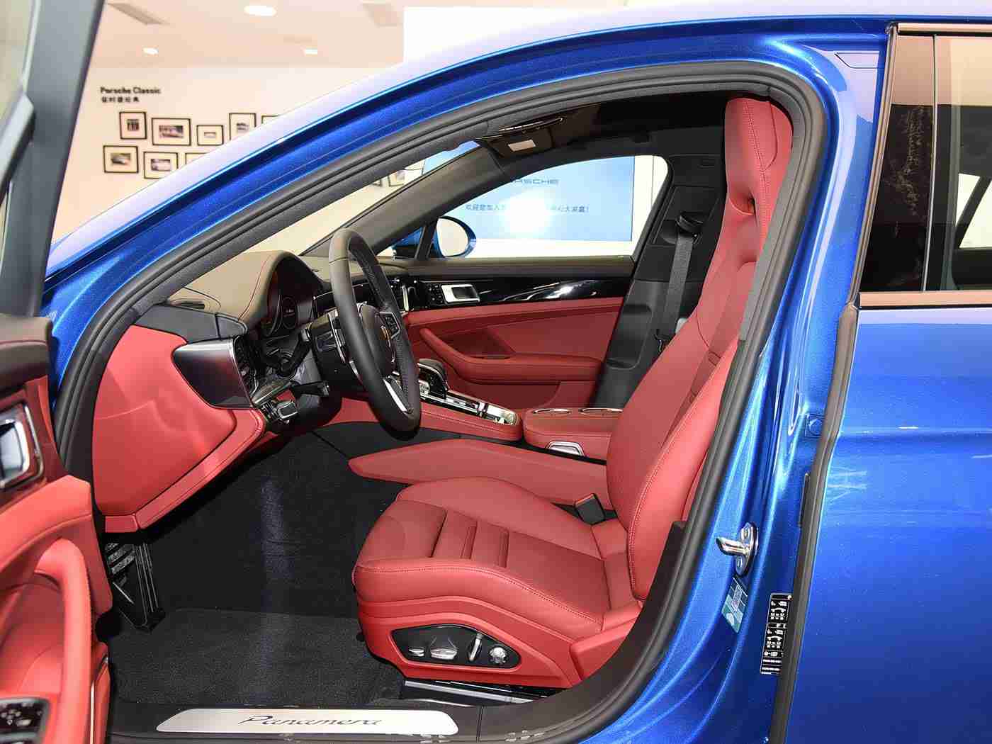 娇妻半推半就3p了,“全新SUV震撼上市，3.0T引擎6.9秒破百，科技配置丰富，售价30-40万引期待”-1