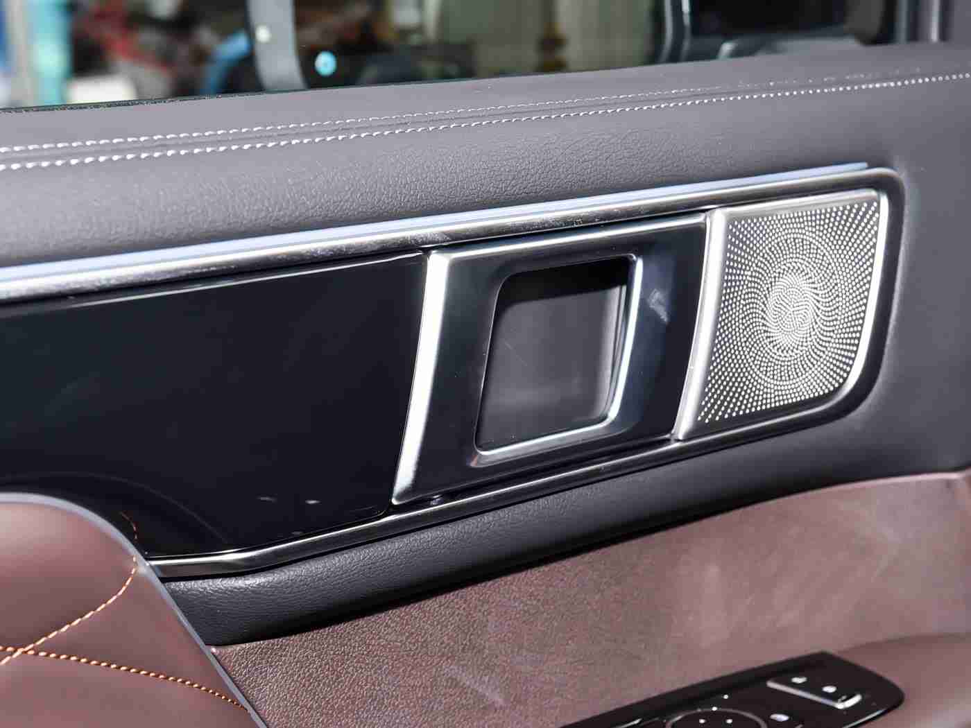 一边摸你胸一边 你,智能守护，一路温馨，绿色出行新篇章-2