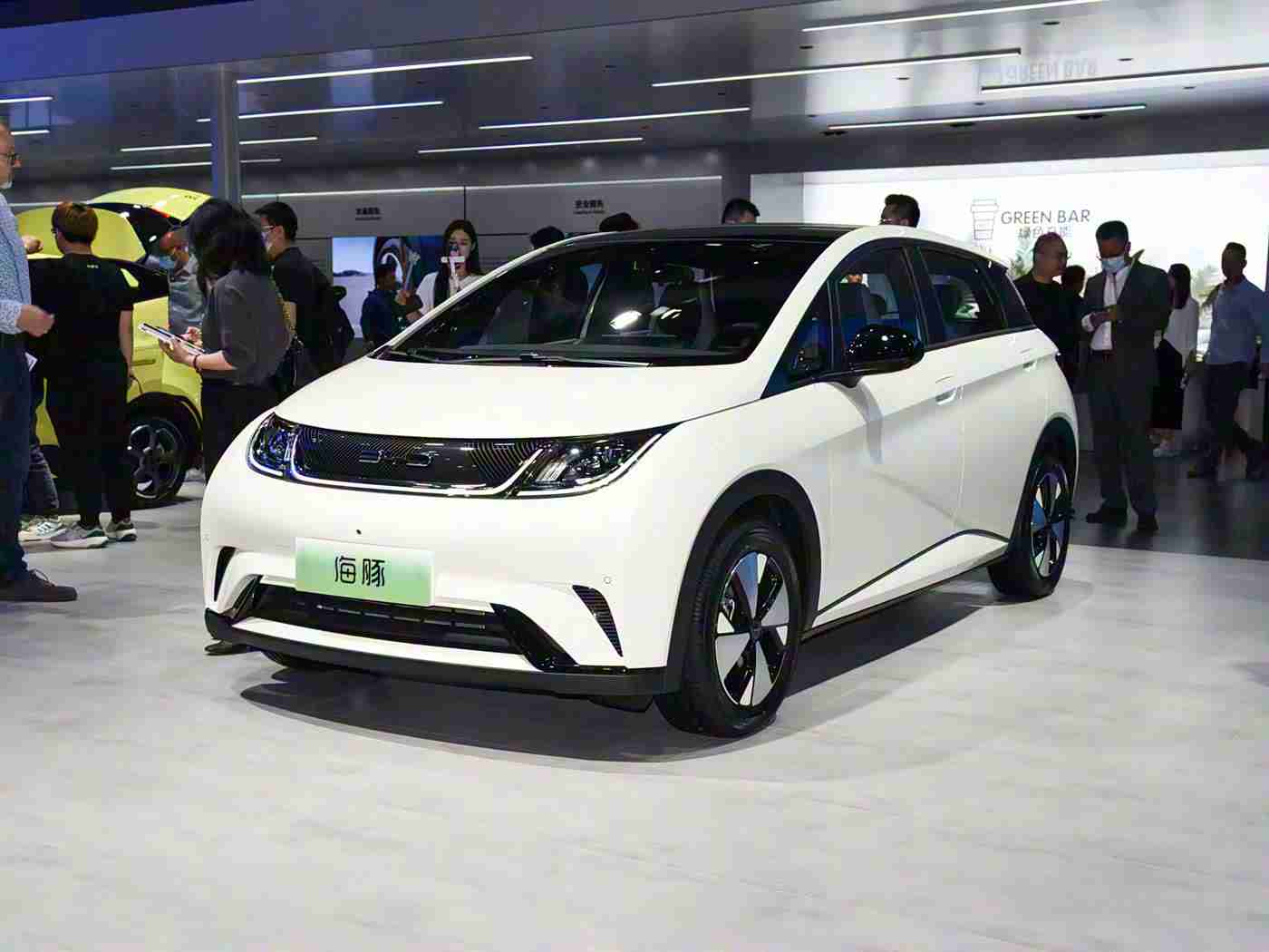 老师你的兔子,未来概念车惊艳亮相,独特造型+智能科技,颠覆出行体验-4