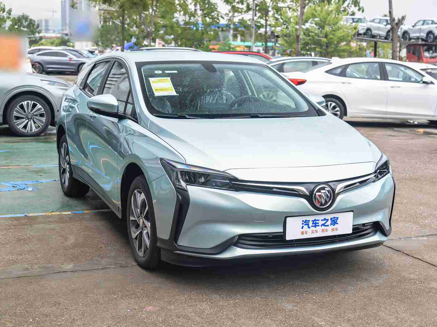 2023年黄色软件,智能驾驶新篇章,精准护航未来出行,引领汽车行业新变革-1