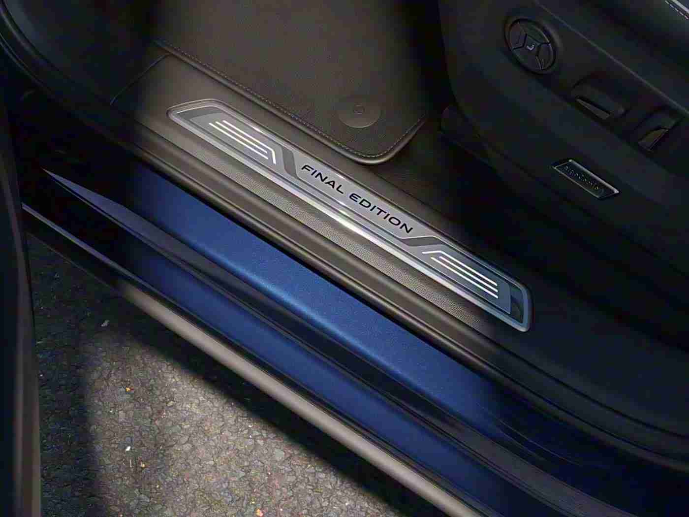 黄色搞鸡软件,“警惕车载娱乐系统陷阱:揭秘非法软件危害及防范攻略”-1