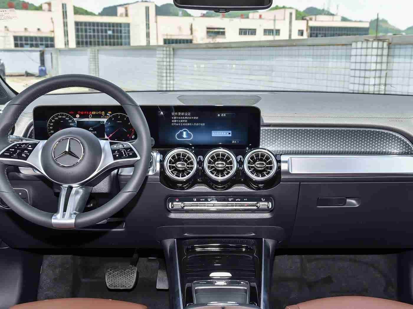 美女脱衣服软件,虚拟美颜新体验,汽车美容焕新颜-2