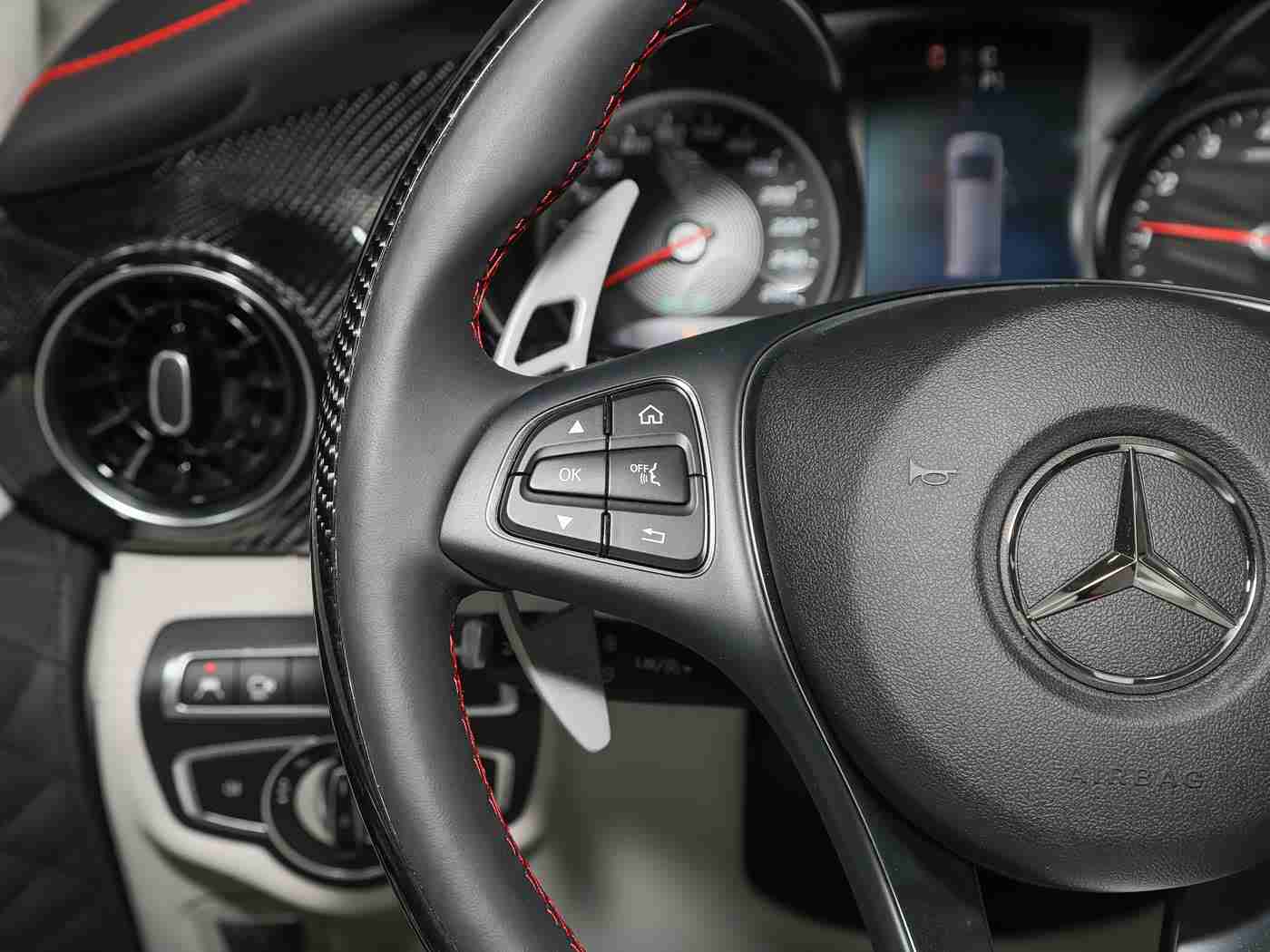 草莓视频站长统计,新能源汽车崛起，绿色驱动未来，市场变革新风向-4