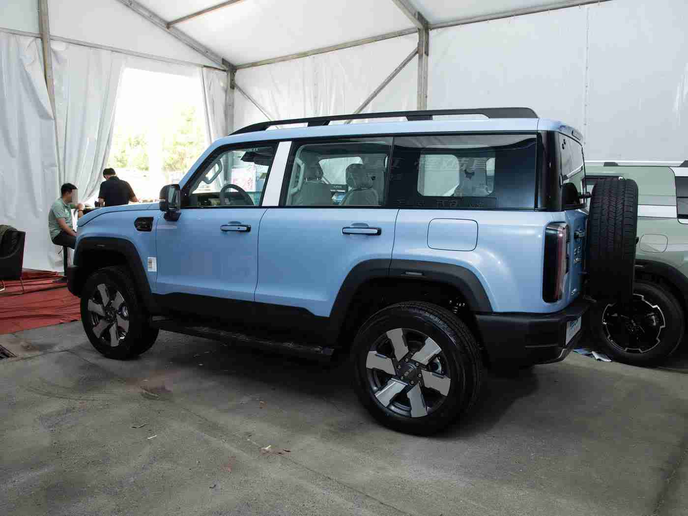 国产乱乱,国产汽车品牌繁荣背后：正视乱象，推动产业健康发展新篇章-5