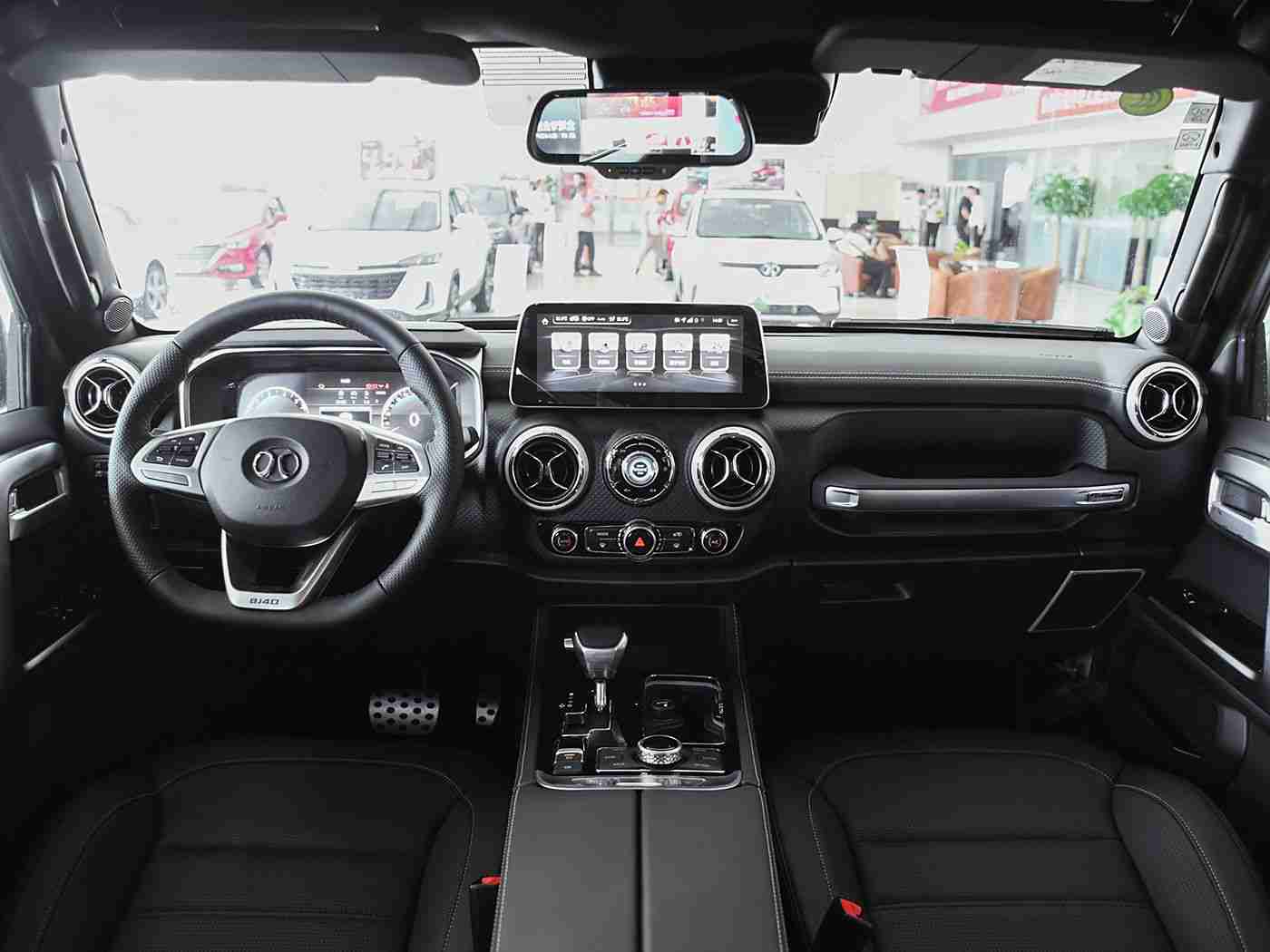 操比软件,智能驾驶新篇章：操比系统引领汽车行业绿色出行新潮流-3