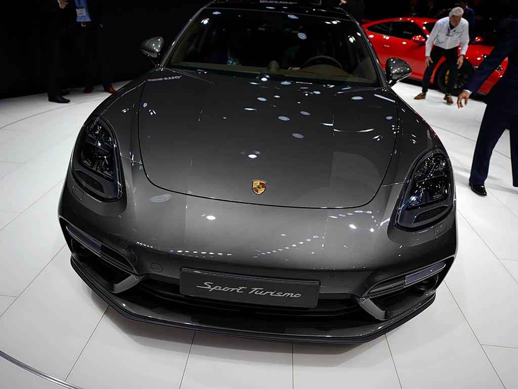 男女男网站,新能源汽车崛起，男女男网站助力行业资讯传播，引领绿色出行新潮流-2