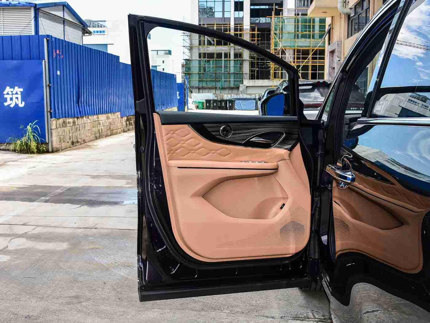 男生女生一起差差差的app,汽车应用新潮流：趣味社交导航，让驾驶乐趣无限-4