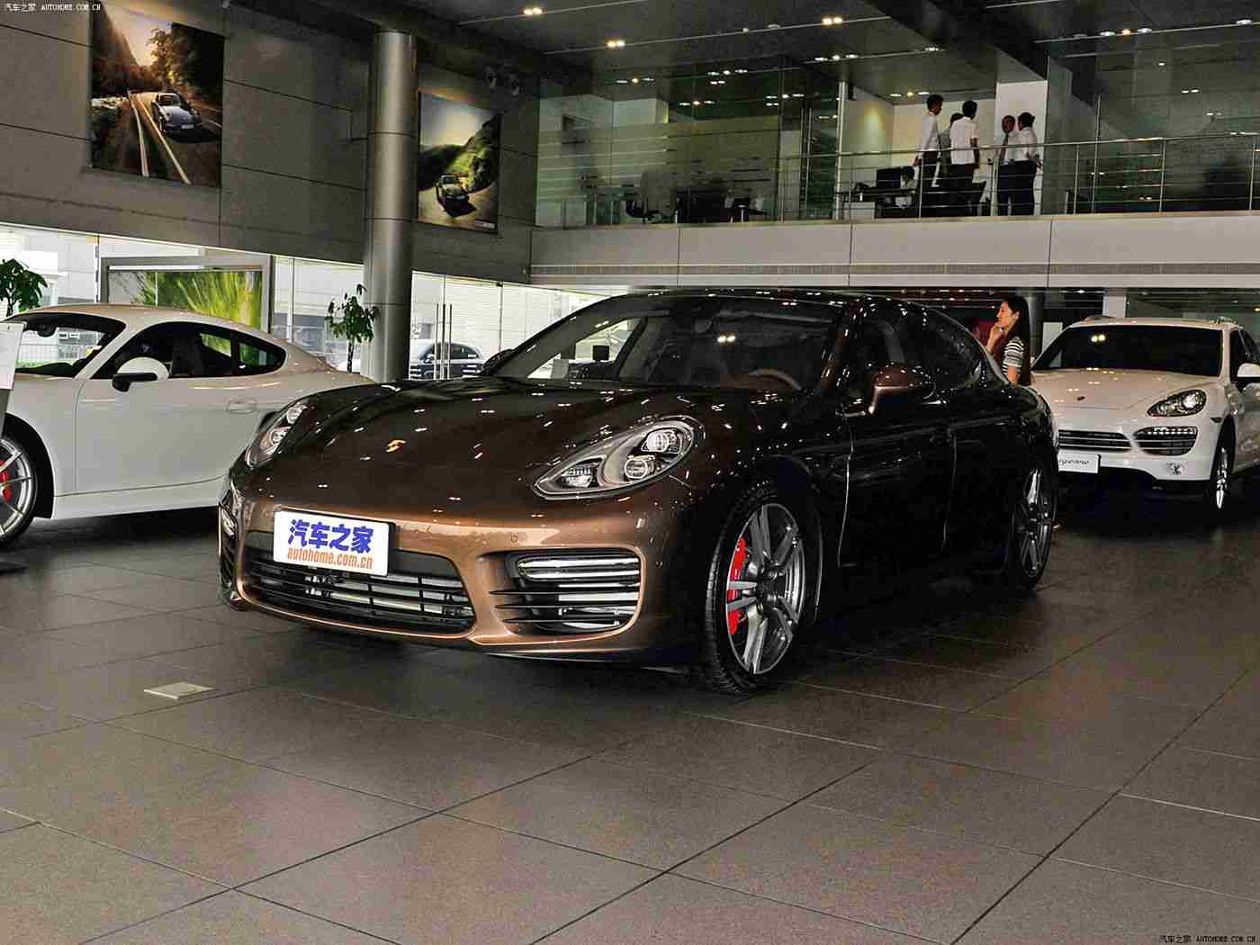 18免费视频,600公里续航新电动SUV惊艳亮相，智能互联引领未来出行潮流，创新设计吸睛无数-2