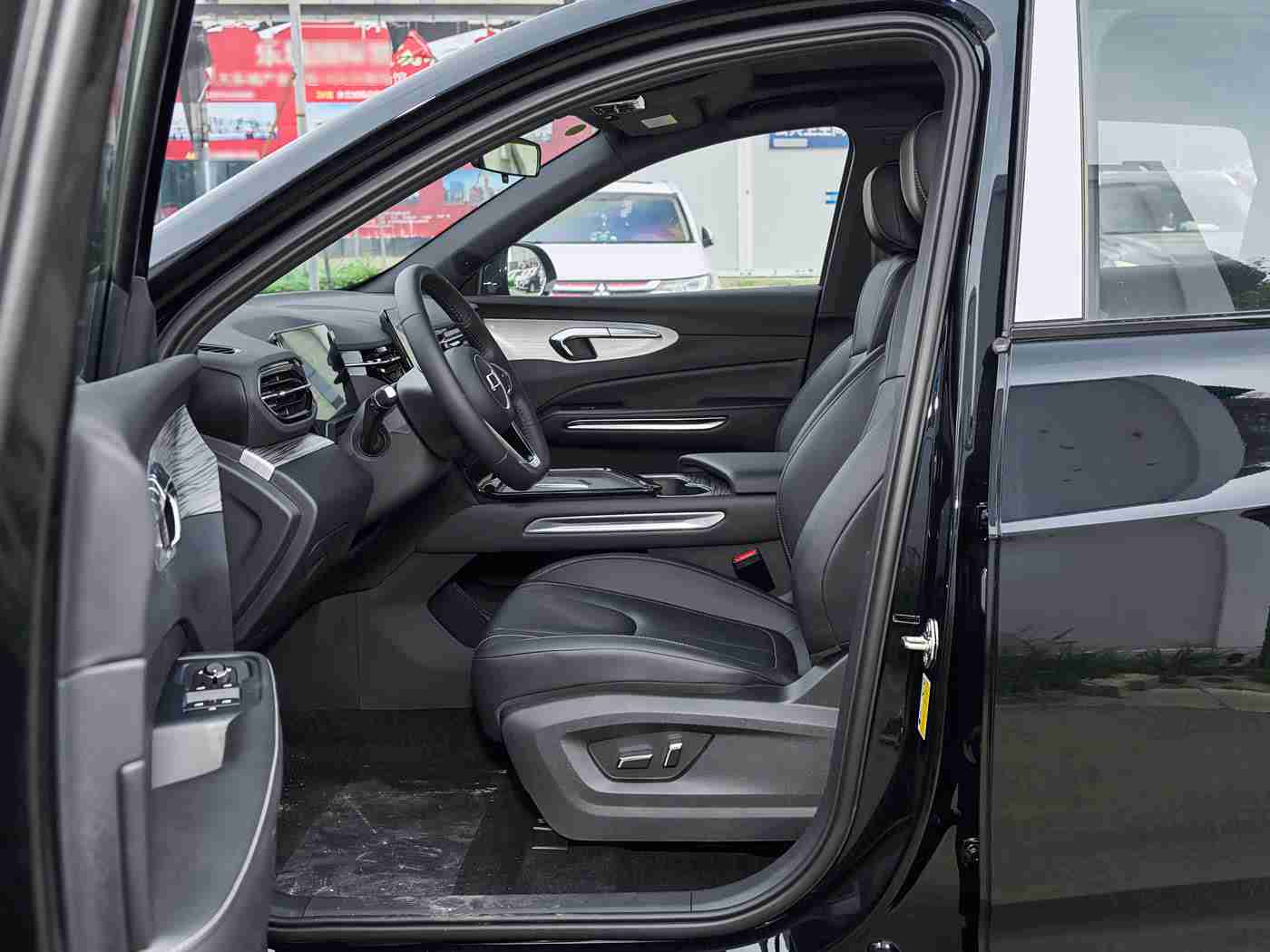 十八摸app,汽车资讯新体验,十八般技艺助你购车无忧-1