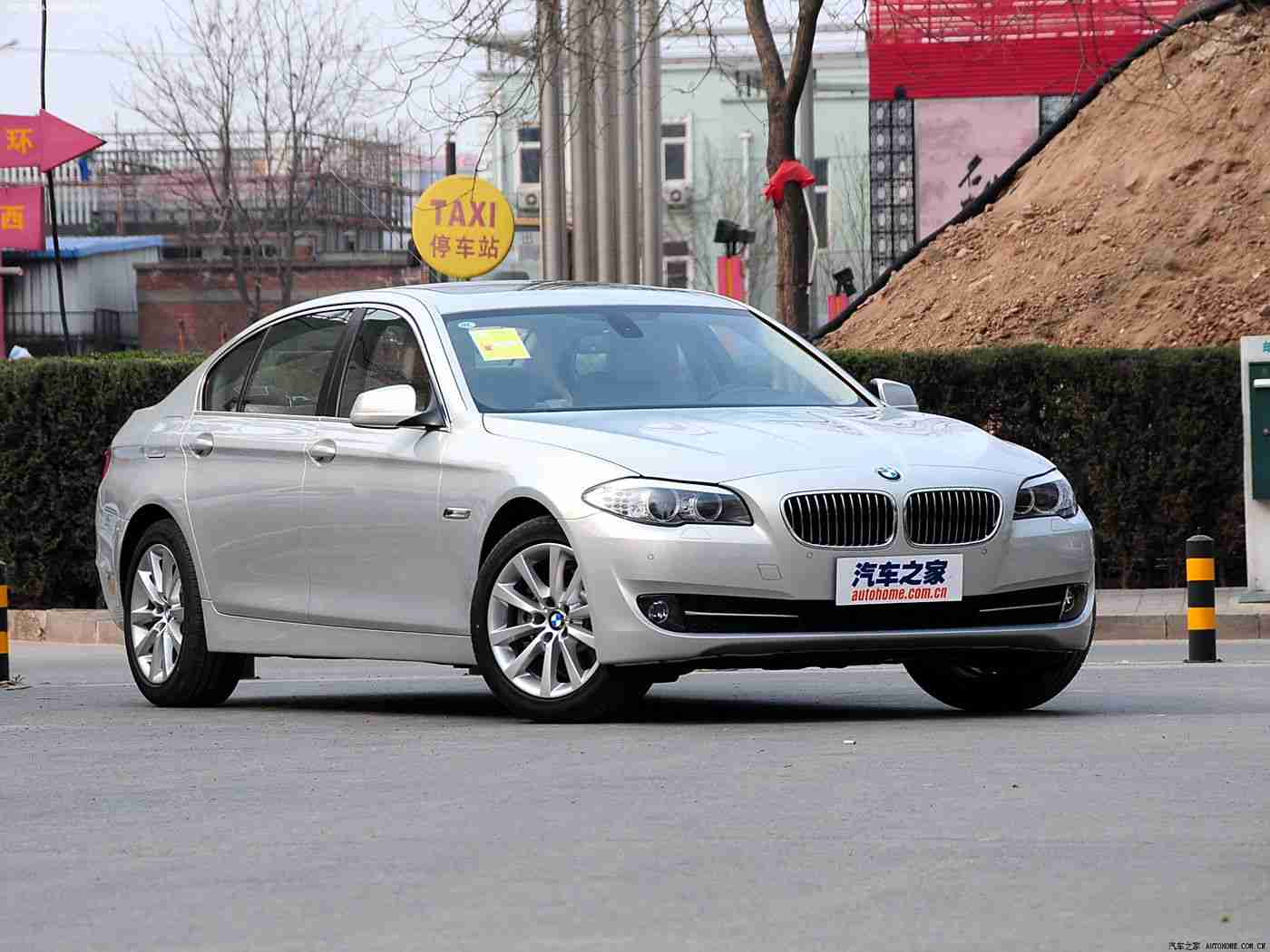 华为黄色软件,华为携手知名企业，打造智能驾驶新体验，引领汽车行业变革-1