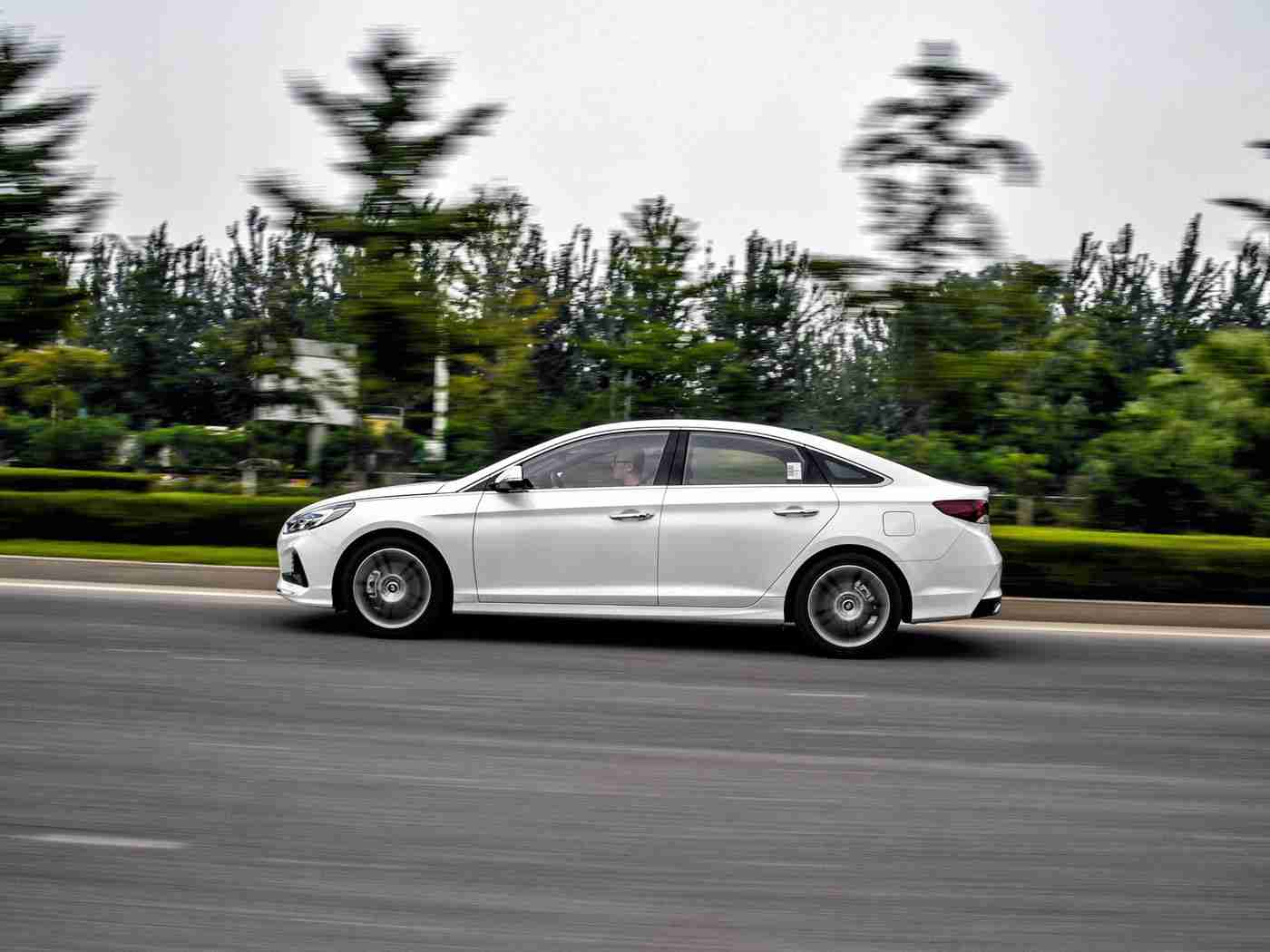 将界2第3集打扑克80秒,速度激情新篇章,国产跑车领航未来潮流-3