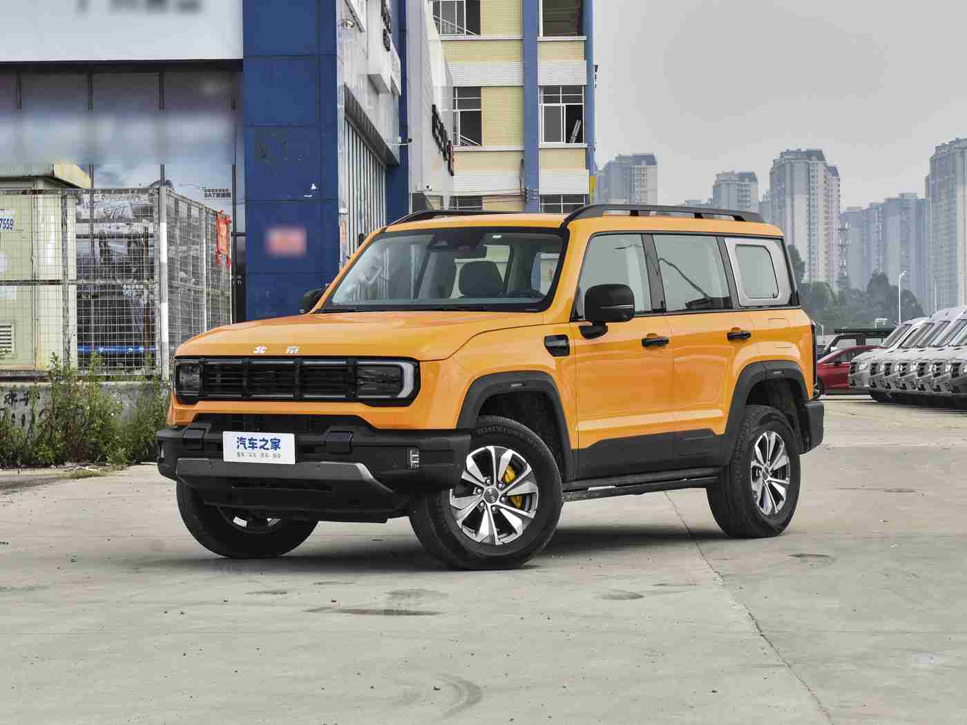 福建大菠萝,全新SUV风潮来袭，个性设计+卓越性能+亲民价格，汽车市场新宠儿备受瞩目-2