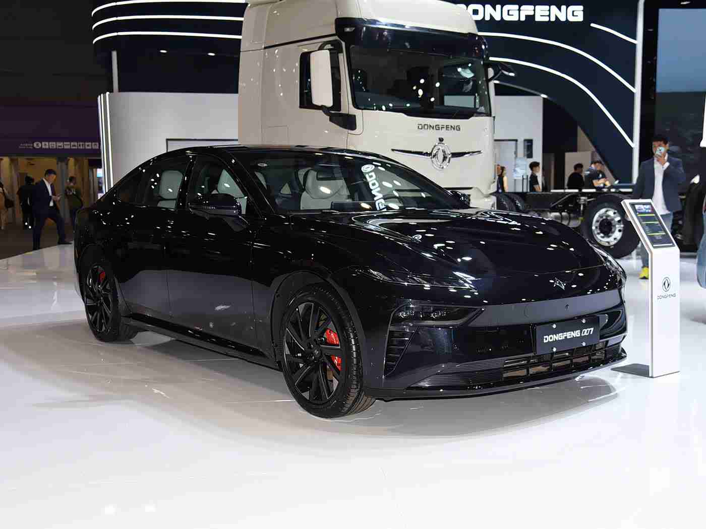 公让我高潮了好几次,豪华驾控巅峰，智能豪华SUV，尽享非凡之旅-4