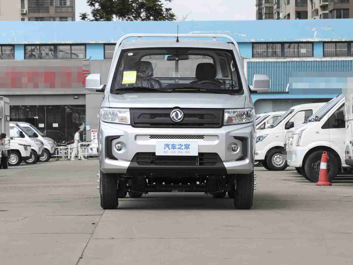 国产麻豆电影,国产SUV新秀亮相：性能卓越，价格亲民，挑战紧凑型市场新格局-2