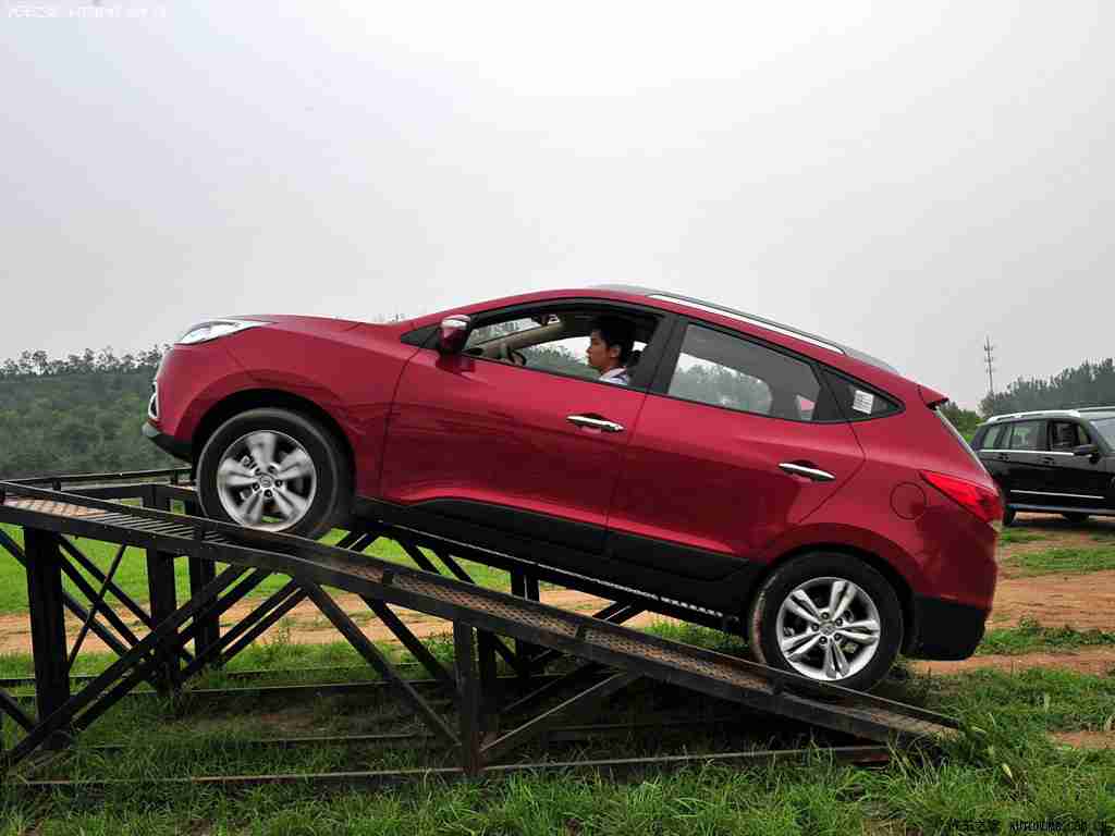 蜜桃污,科技赋能，环保先锋：揭秘“蜜桃污”汽车如何引领行业潮流-2