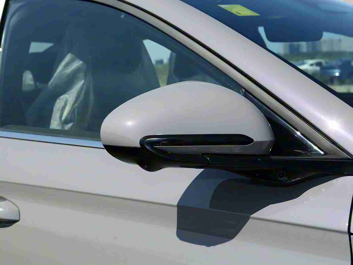 男生女生一起叉叉叉,全新SUV跨界时尚，男女皆爱，热议话题燃爆驾驶乐趣-4