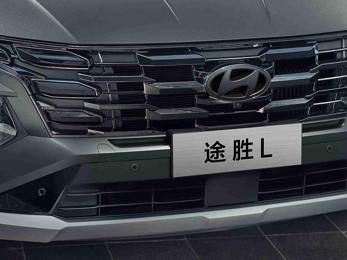 ,新能源浪潮涌，未来车界新宠绽放-1