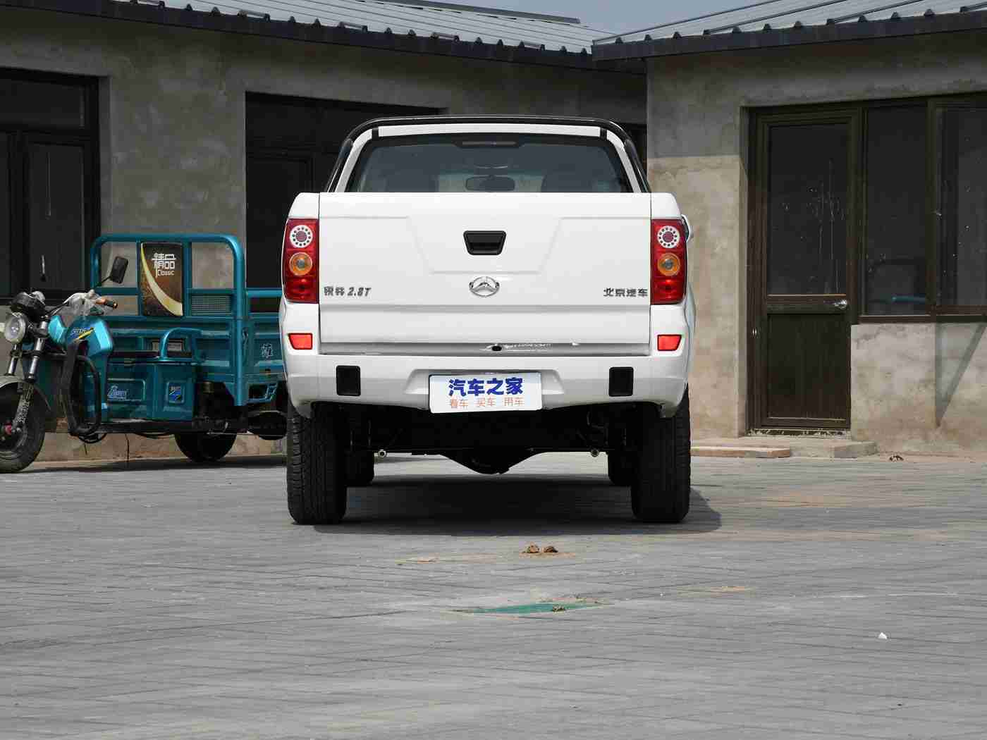 主播视频最新网名,汽车圈新星崛起，独特风格主播视频引车迷热捧-2