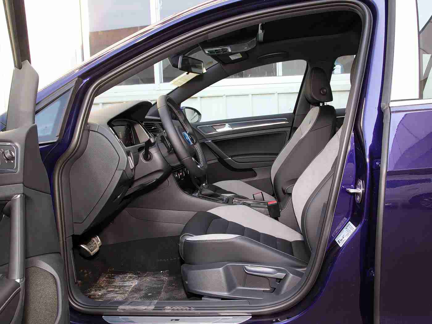 男生女生一起差差差免费下载,汽车品牌创新营销新标杆：H5互动盛宴助力年轻化转型-2