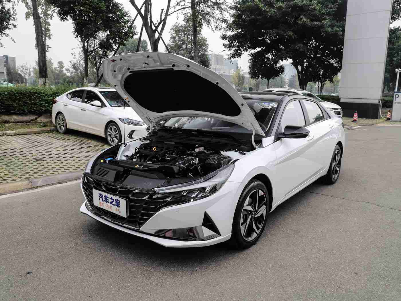 国品一二三产区,新能源汽车领军，国品品牌崛起，创新驱动汽车产业新篇章-2