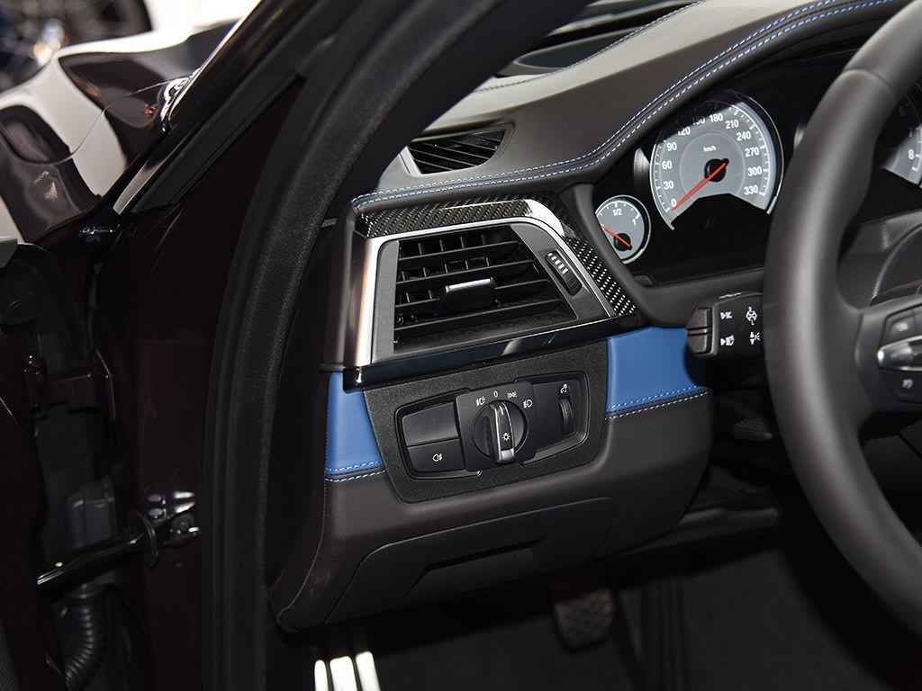 XXX亲子伦XXXinin,亲子出行新选择,独特设计科技安全,XXX汽车引领亲子旅行新风尚-3