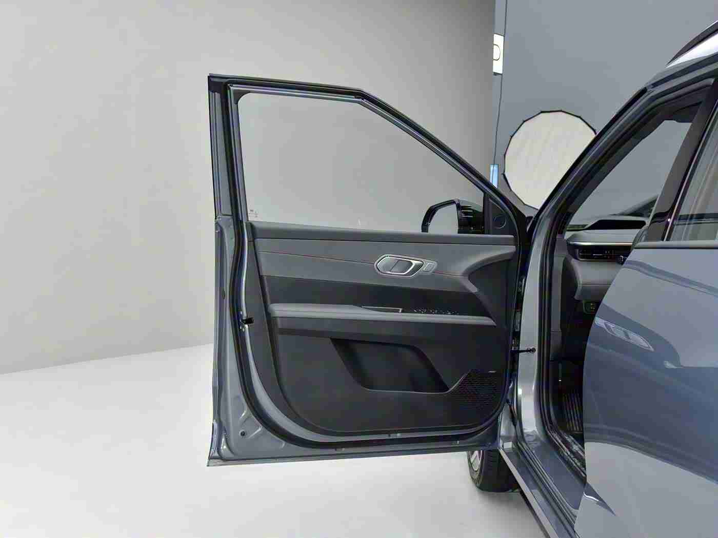 乐园相册倾力打造最优质的华人约会,都市车韵,文化盛宴,定制华途,相约乐园-1