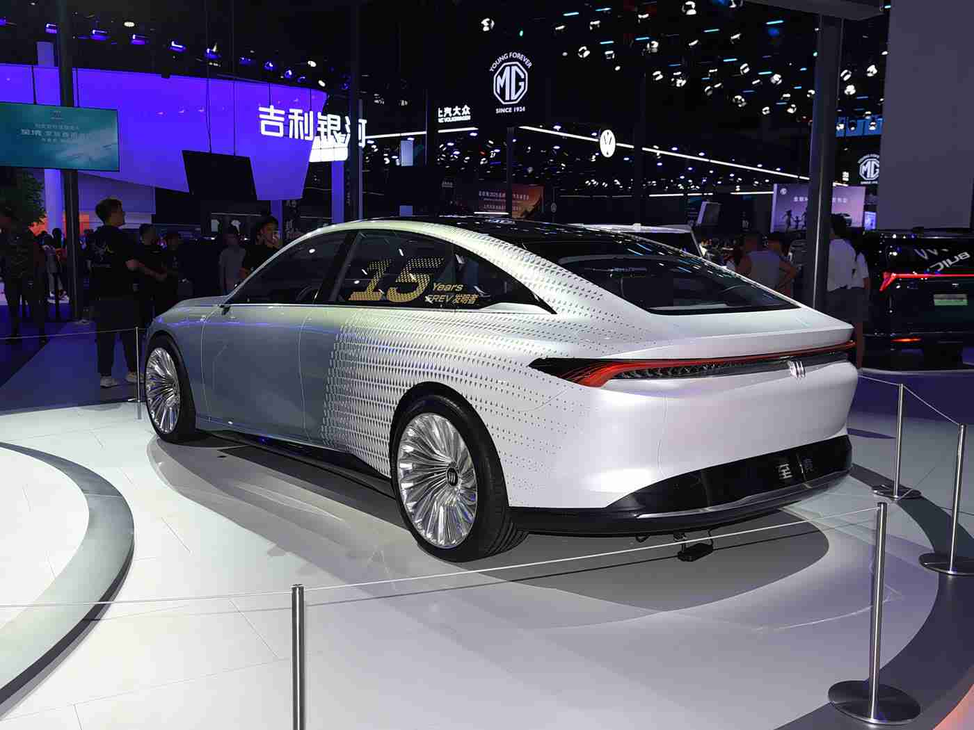 黄软件网站下载3.0.3免,智能驾驶新篇章,黄软件3.0.3版升级亮相,安全便捷一步到位-4